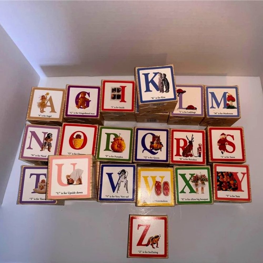VINTAGE— RARE and HARD TO FIND Anne Geddes mini Alphabet puzzles